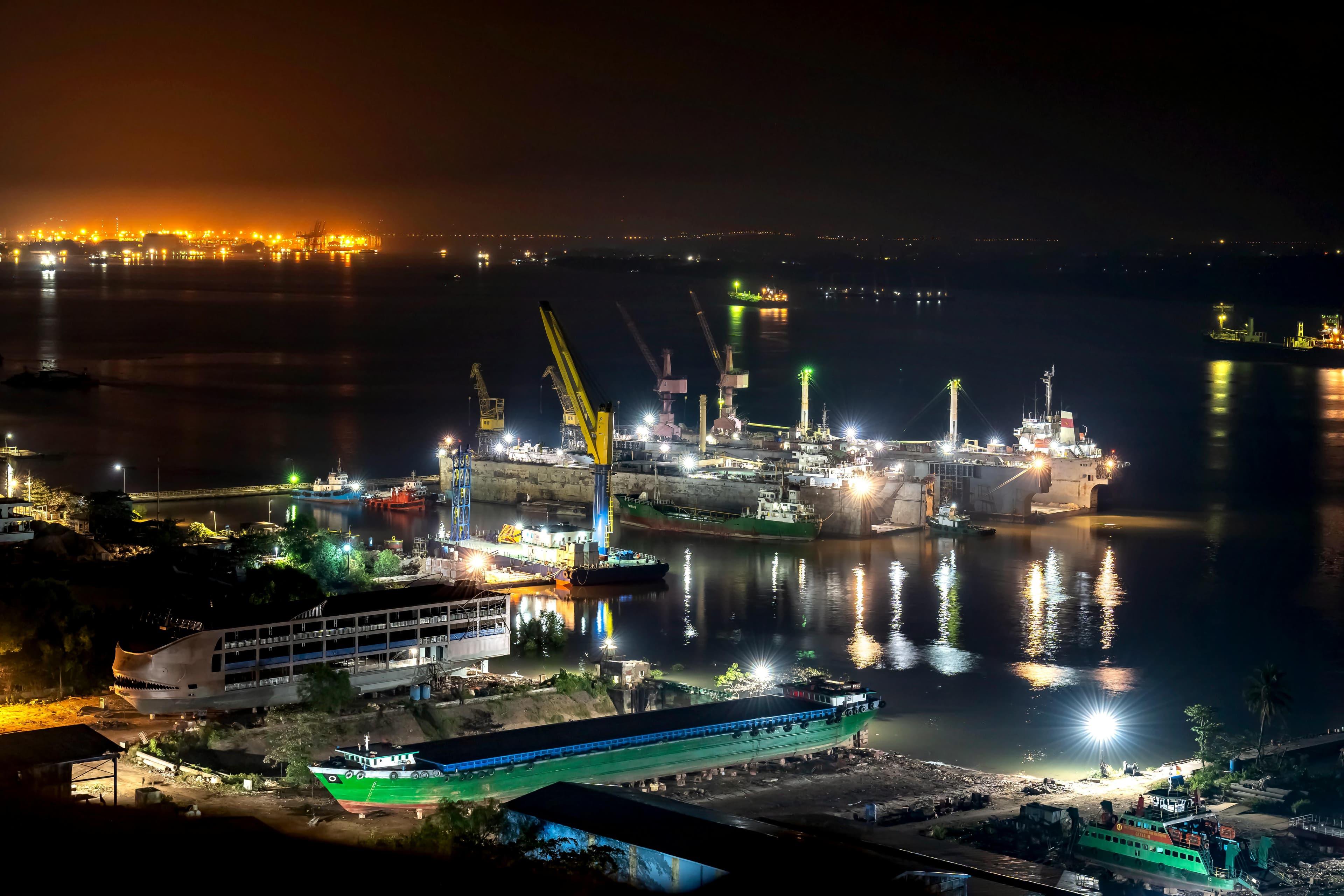 Experience the reliability of reaching beyond borders.